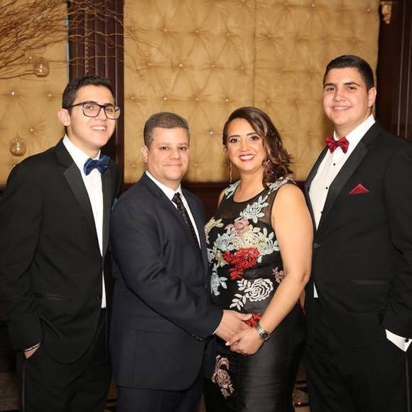 Meet your Posher, Eleni - Picture 1 of 1